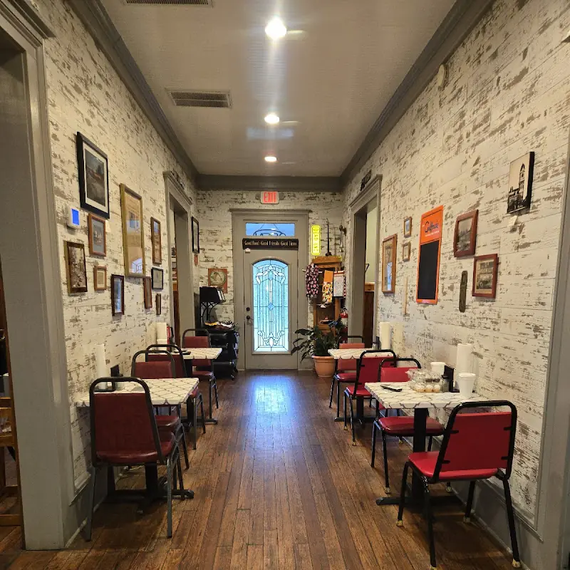 Tava's Diner