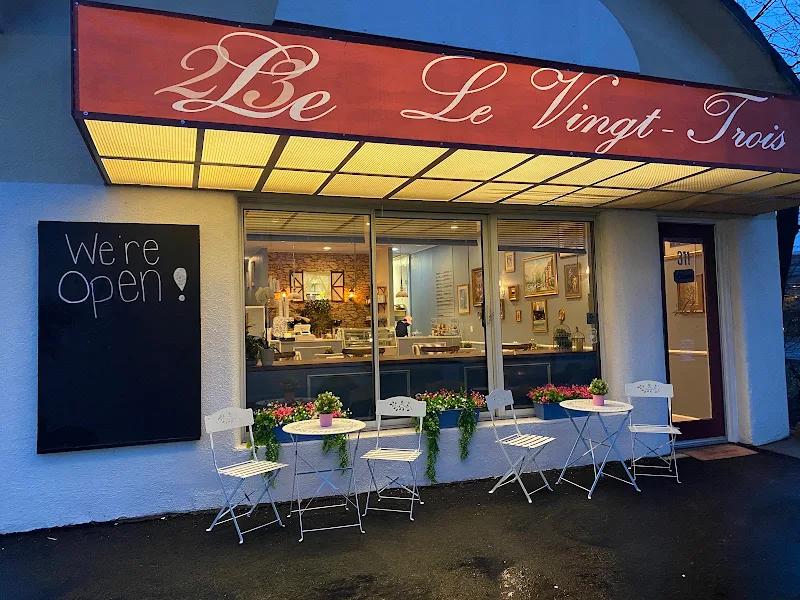Le Vingt Trois Cafe & Bakery