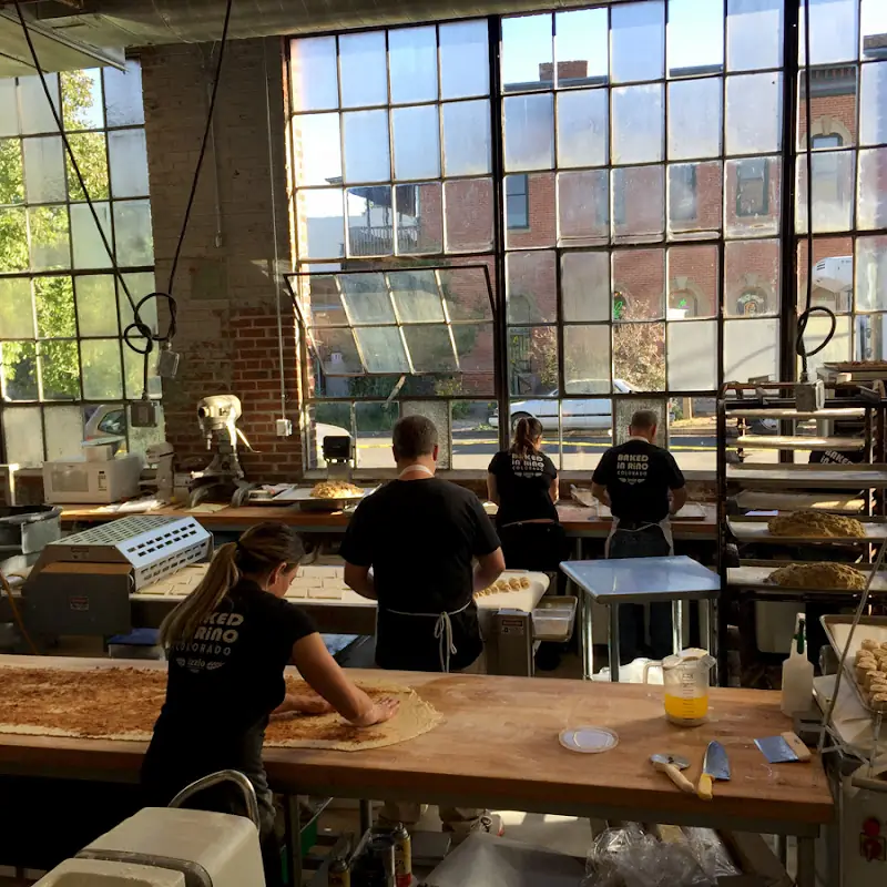 Izzio Bakery Central Market