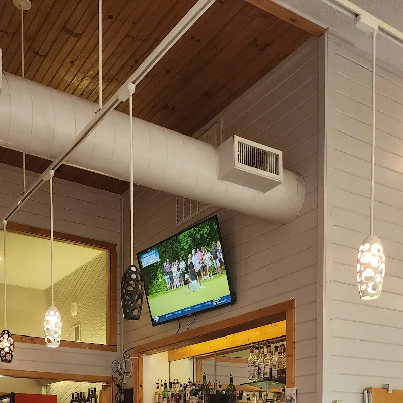 Hawtree's Pub and Grill