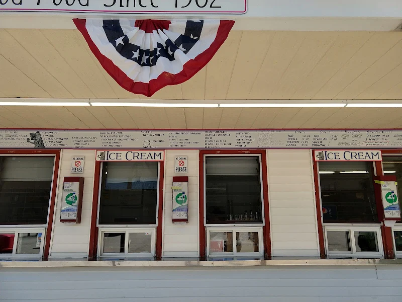 Lone Oak Ice Cream