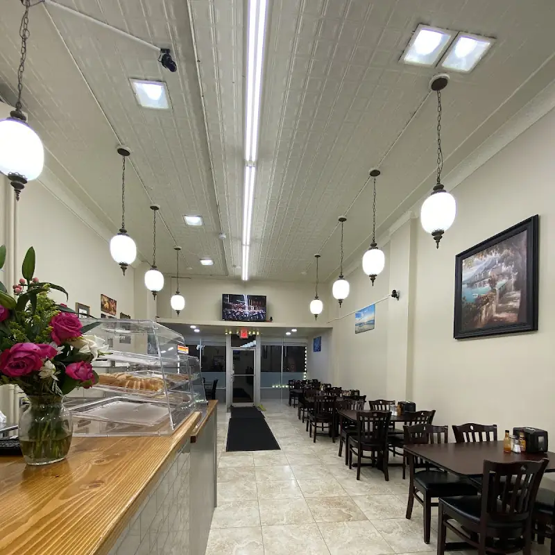 Restaurante y Pupuseria Gloria