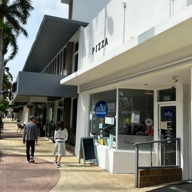 Mamale Café & Pizza Bar