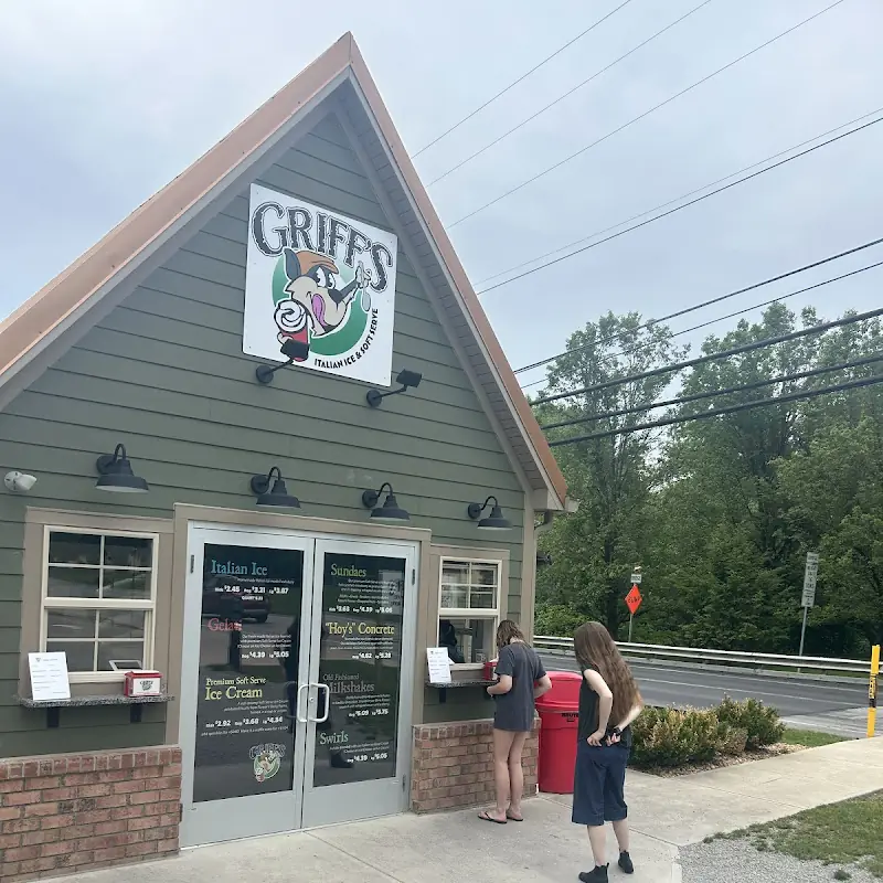 Griff’s Italian Ice & Soft Serve