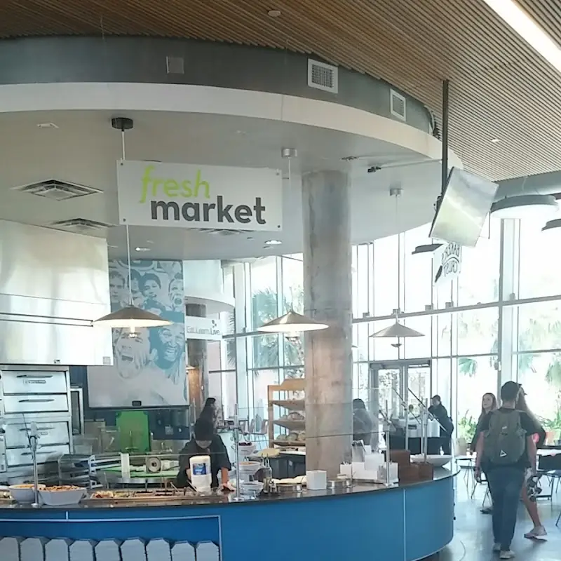 Islander Dining