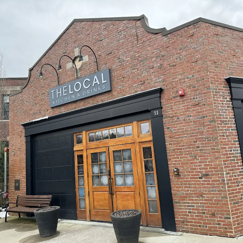 The Local Kitchen & Drinks Wellesley