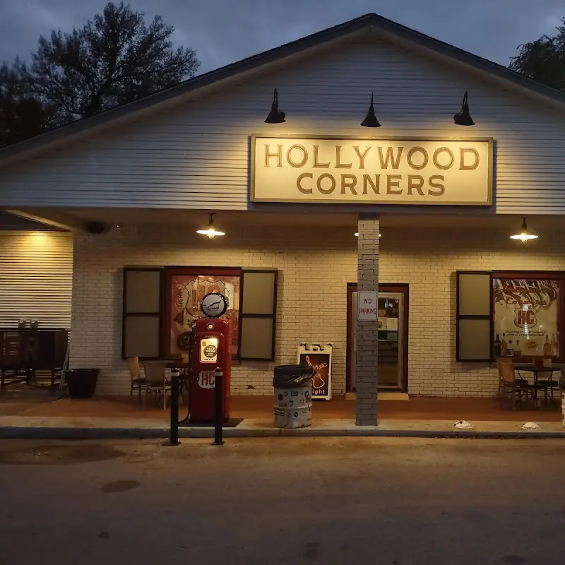 Hollywood Corners