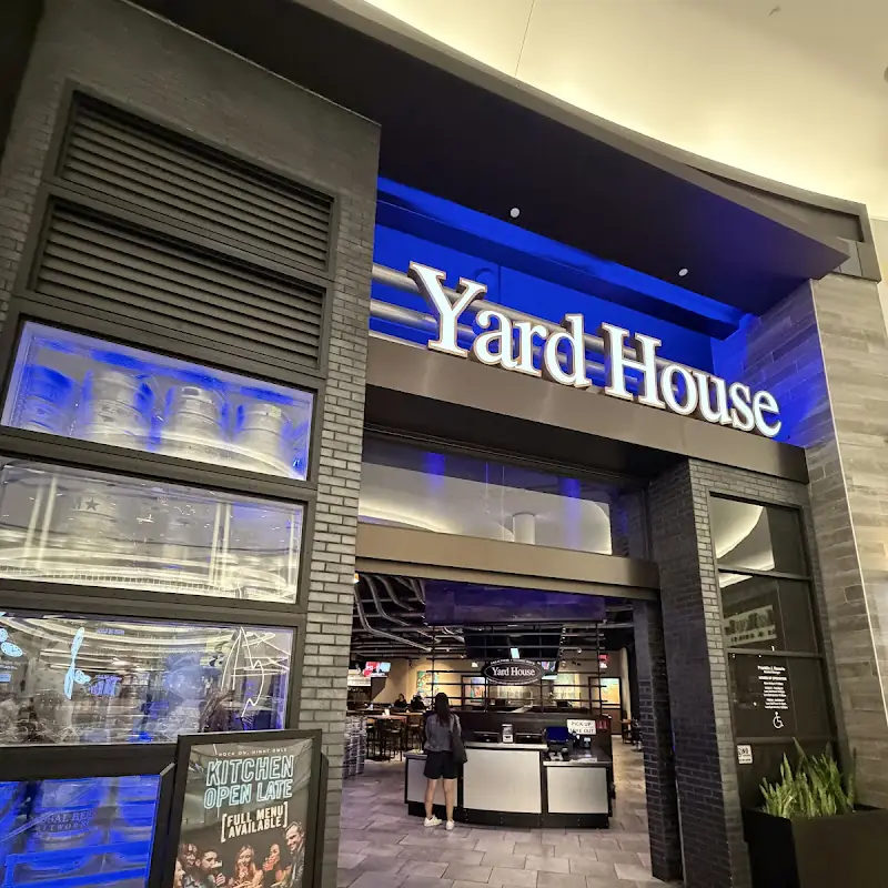 Yard House