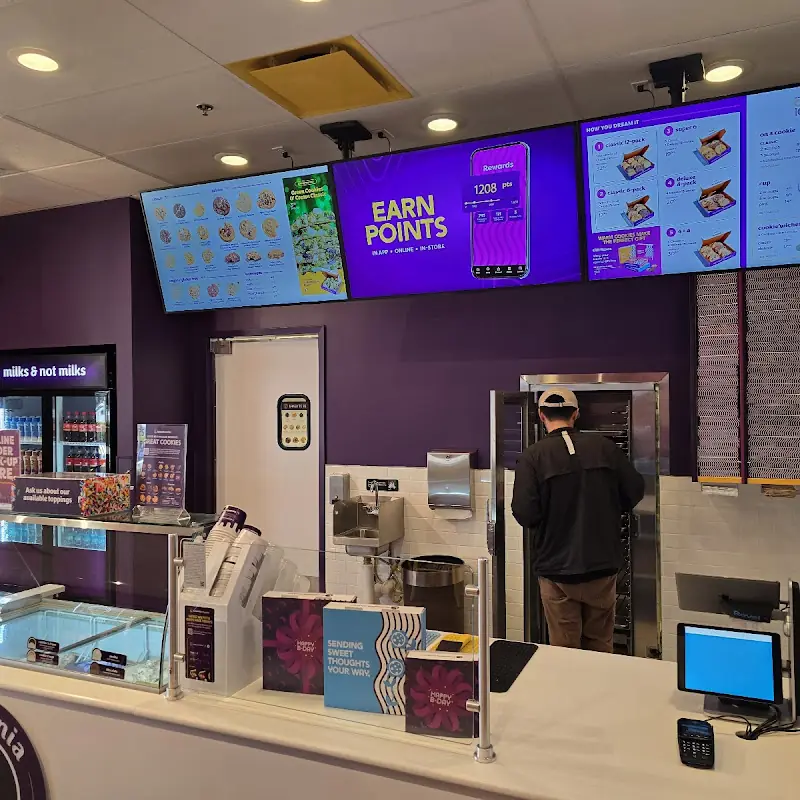 Insomnia Cookies
