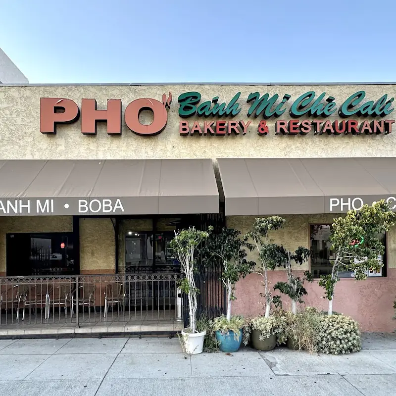 Phở Bánh Mì Chè Cali