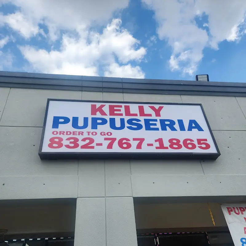 Kelly Pupuseria