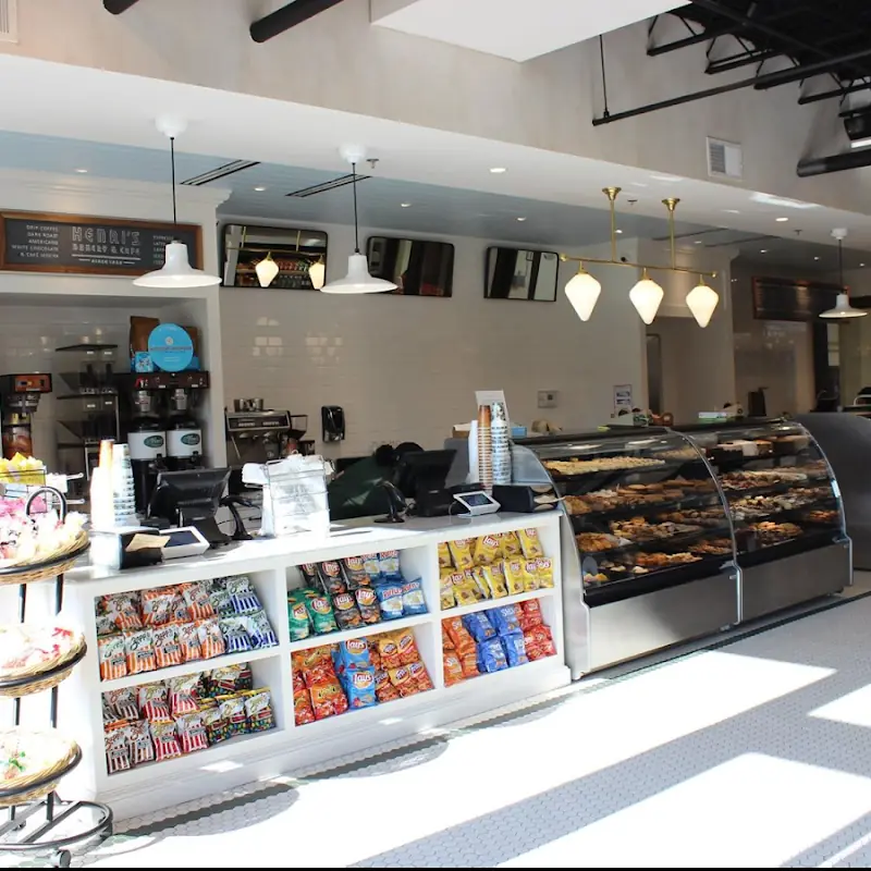 Henri's Bakery & Deli