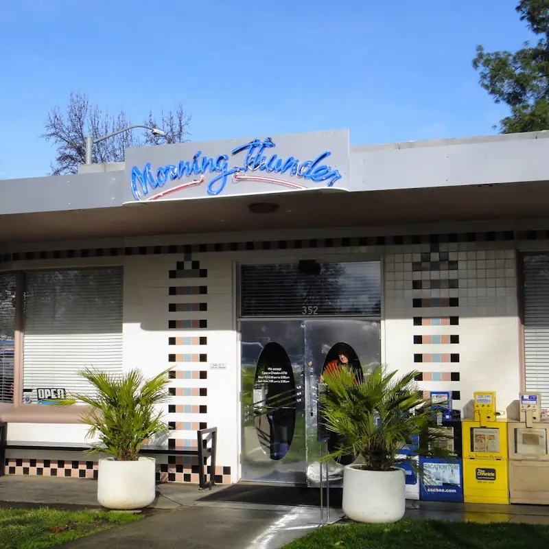 Morning Thunder Cafe
