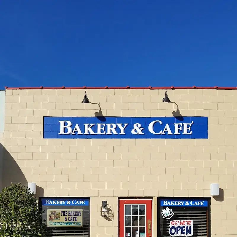 Bakery & Cafe