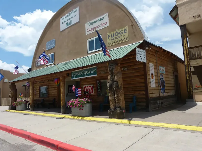 Cornerstone Shops at Chama