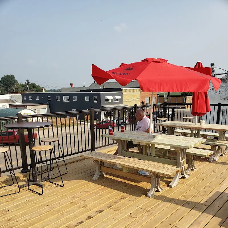 Good Friends Bar and Grill