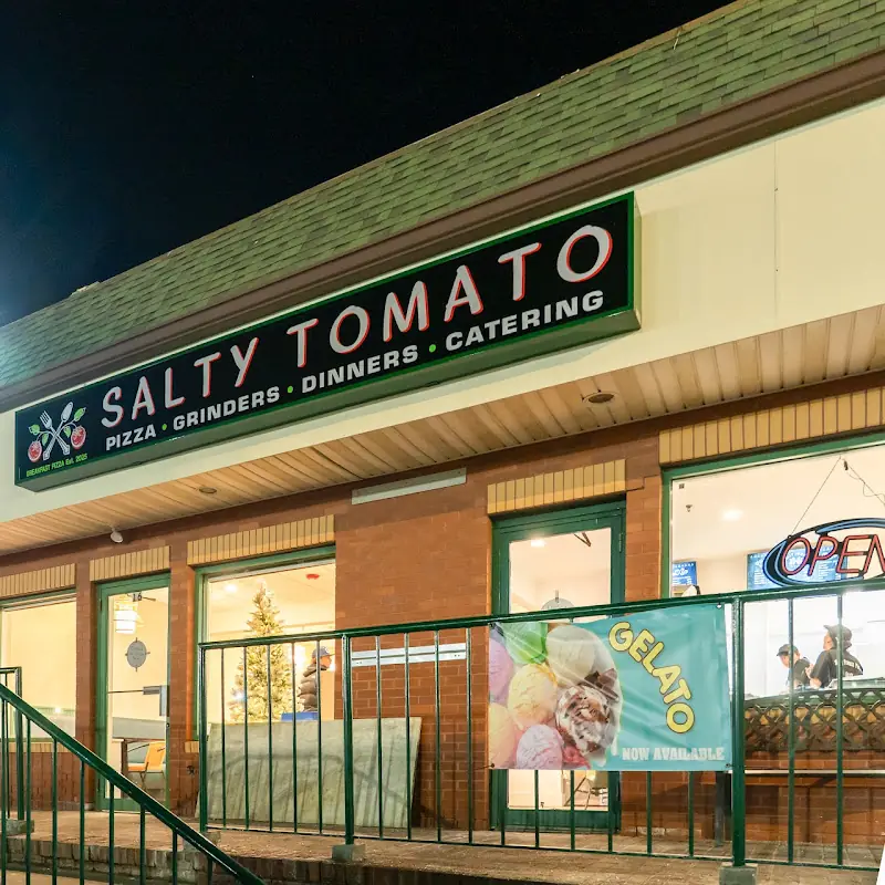 Salty Tomato Pizza