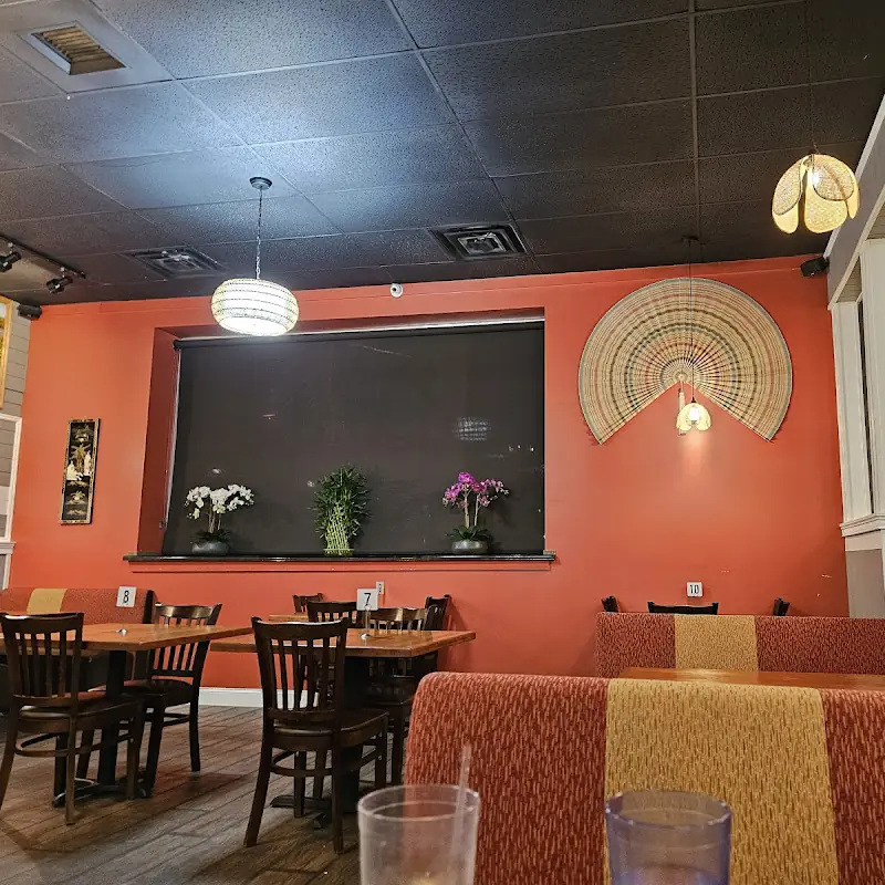 Lily Thai Restaurant