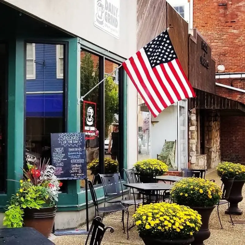 Main Street Daily Grind CAFÉ