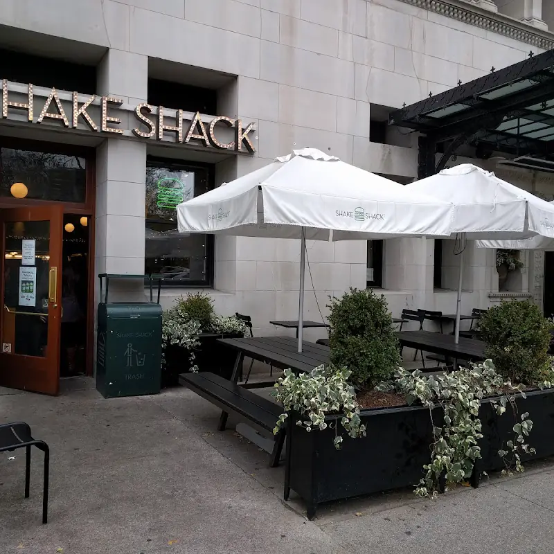 Shake Shack Chicago Athletic Association
