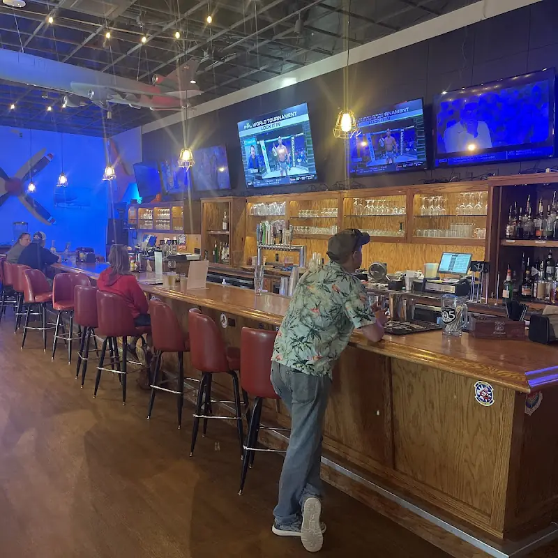 Wingman's Sports Bar