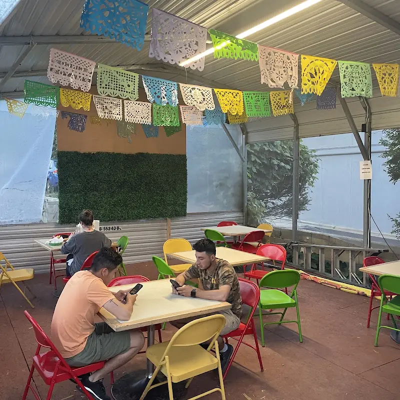 Los 3 Jalapenos Taqueria LLC