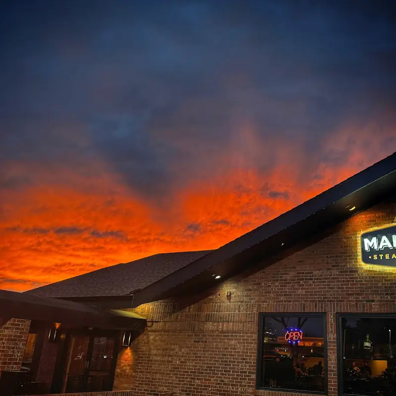 Manning's Steaks & Spirits