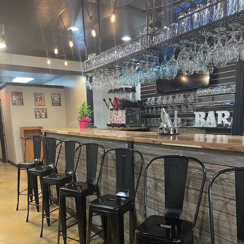 Plate Me Please Seafood & Bistro/Bar