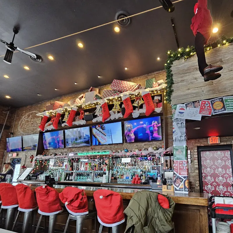 Cortland's Garage Arlington Heights