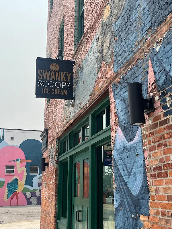 Swanky Scoops