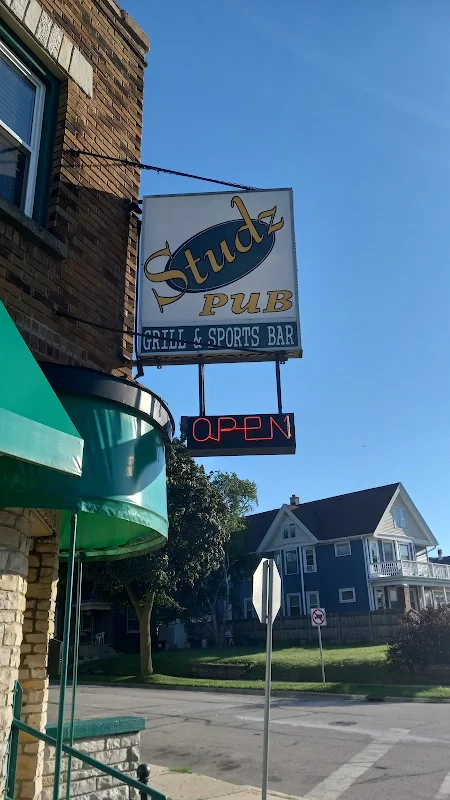 Studz Pub