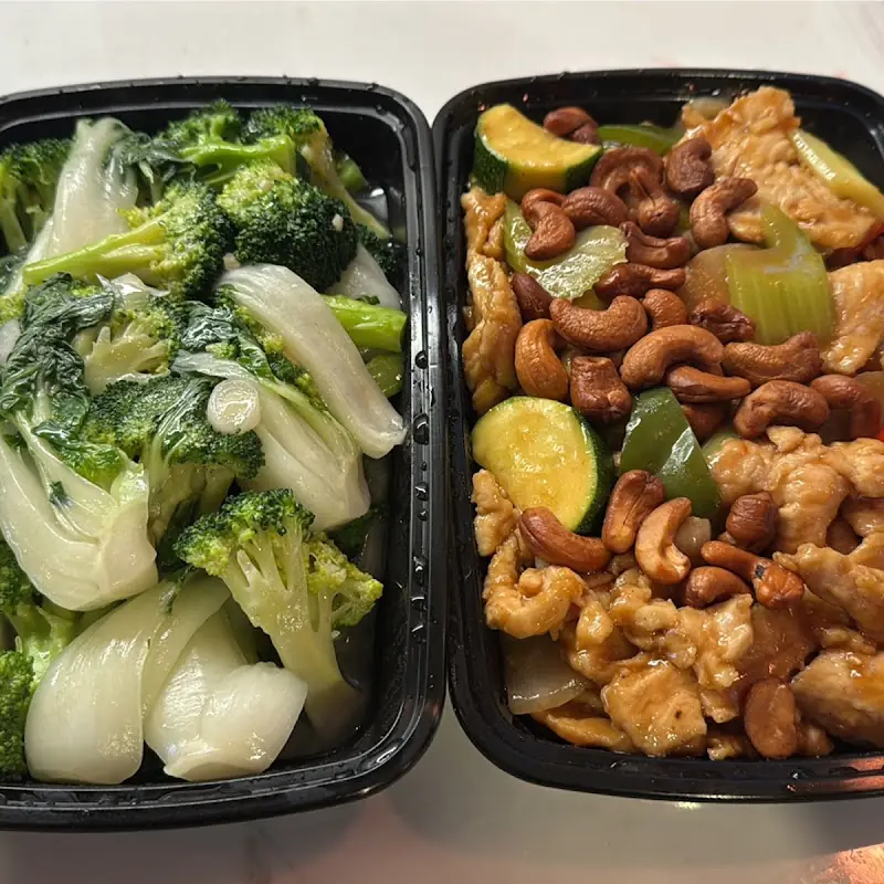 Mushroom Pea Pods with Water Chestnut