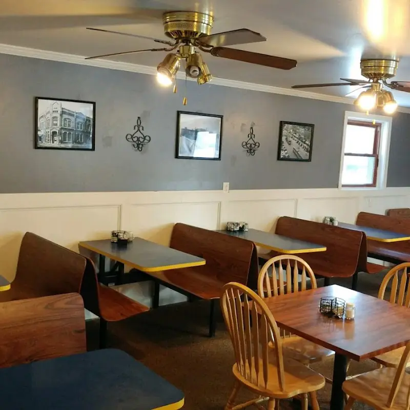 Pappa's Cafe and Pub