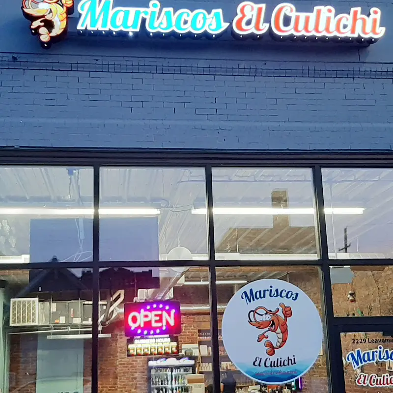 Camarón Cocido Con Pulpo Seco