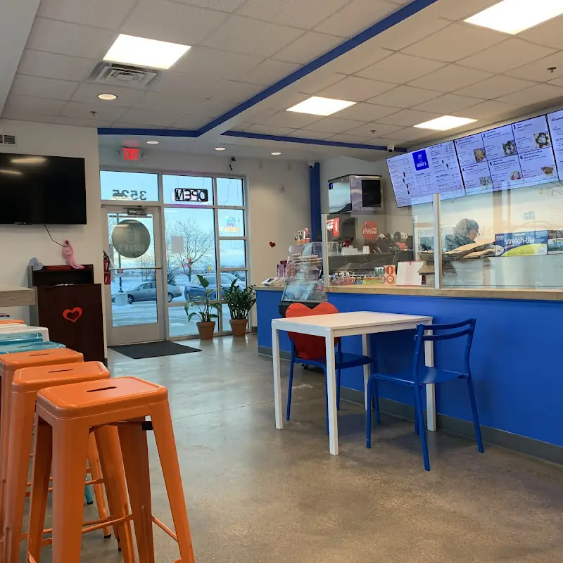 Oscar's Gyros & Boba - Loveland