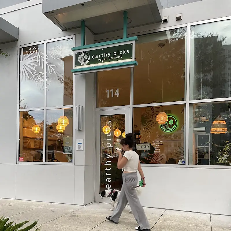 Earthy Picks Vegan Cafe