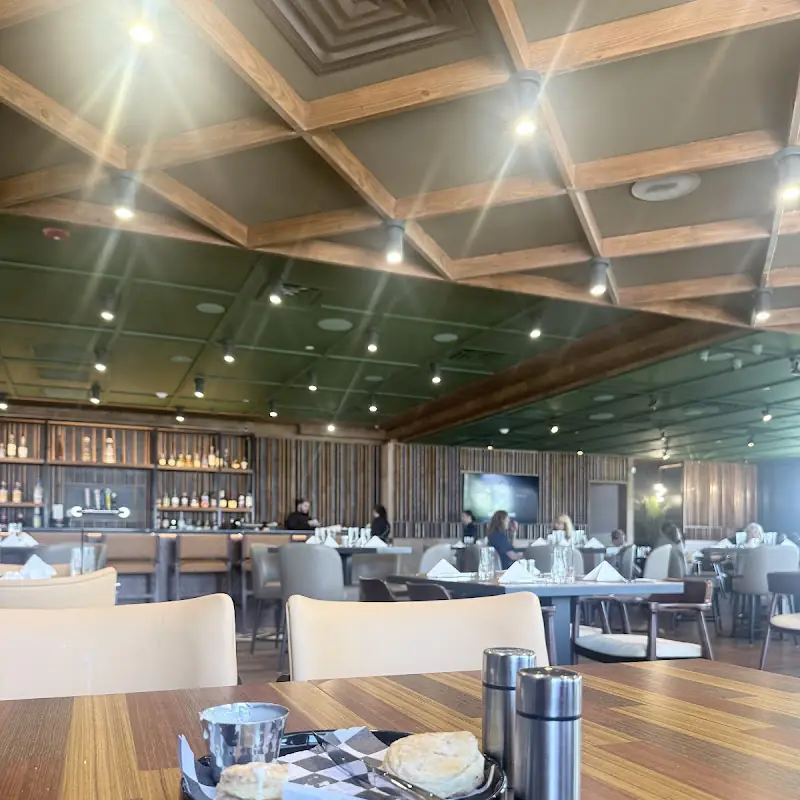 ZONA 55 Urban Kitchen