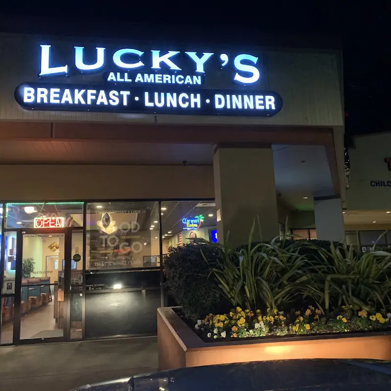 Lucky's Restaurant & Bar