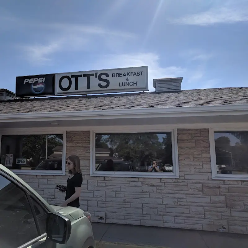 Ott's Drive In