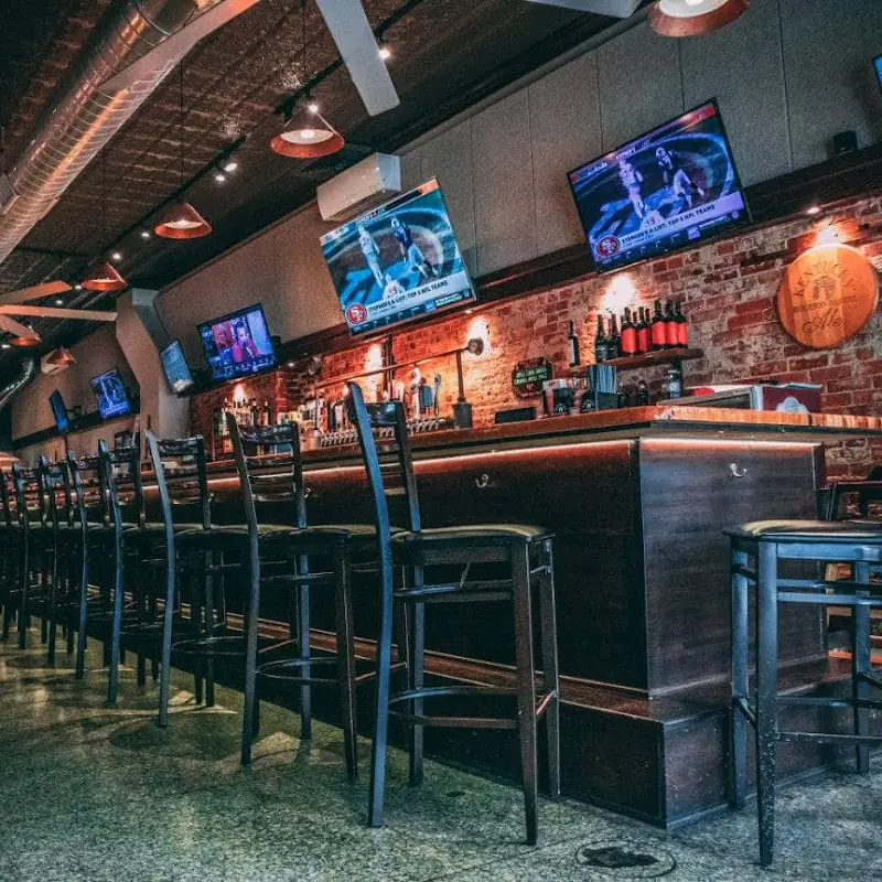 Elliot's Wood Fired Kitchen & Tap