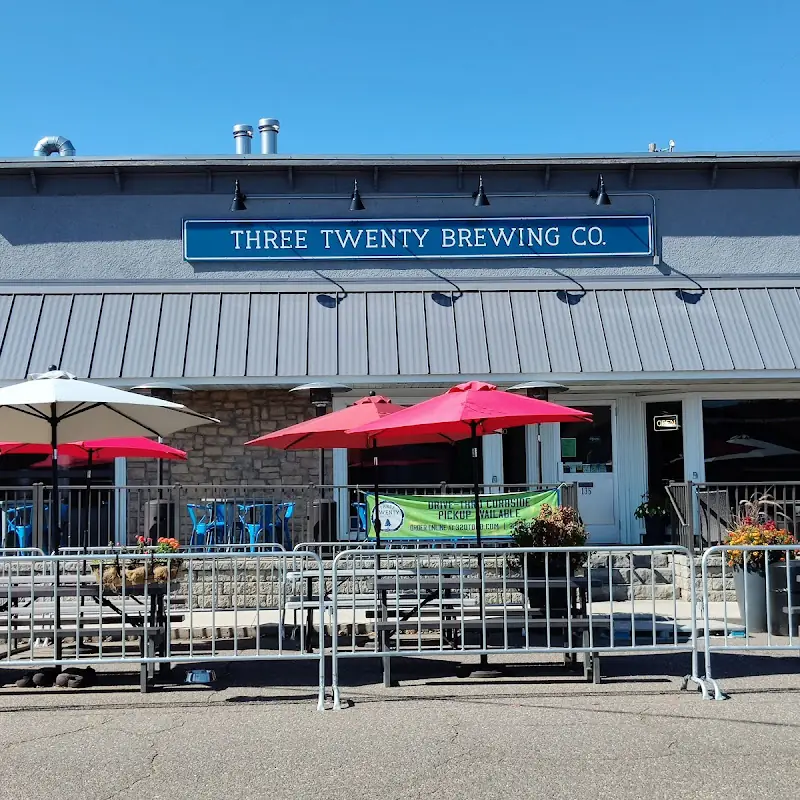 320 Brewing Co. & Goodtimes Kitchen