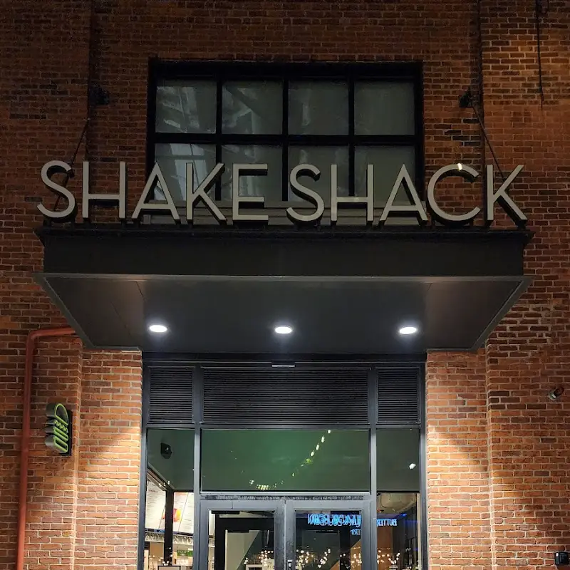 Shake Shack Arsenal Yards
