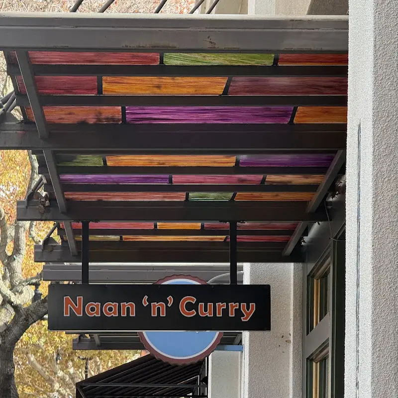 Naan n Curry