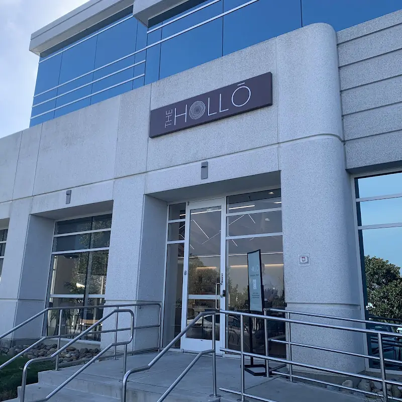The Hollō Cafe
