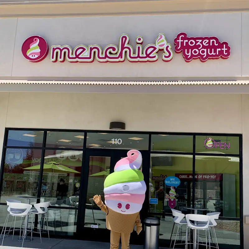 Menchie's Frozen Yogurt - Skye Canyon