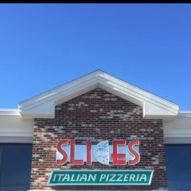 Slices & Fried Chicken Pizzeria