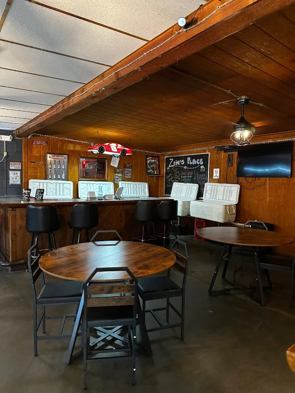 Zeke's Place at Charlie's Lakeside RV Park