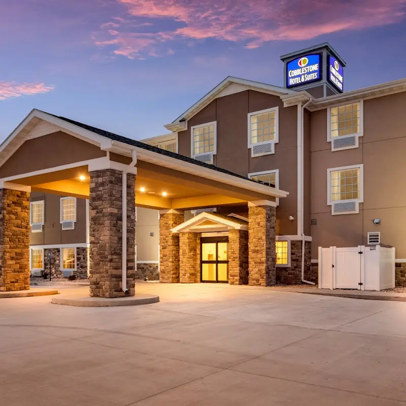 Cobblestone Hotel & Suites - Cozad