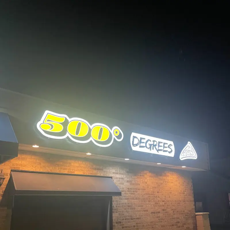 500 Degrees Pizza