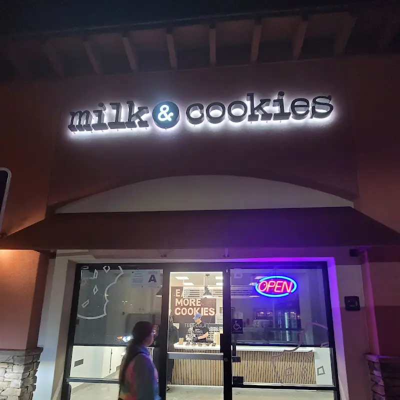 Milk & Cookies